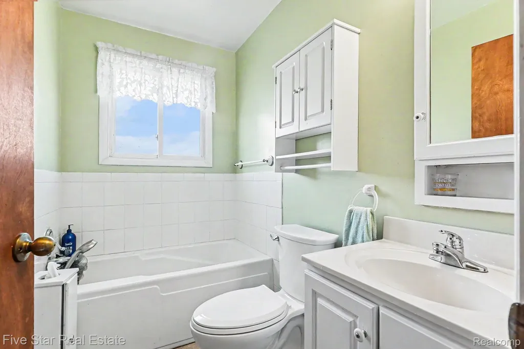 6230 Cedar Drive Caledonia Township MI 49747