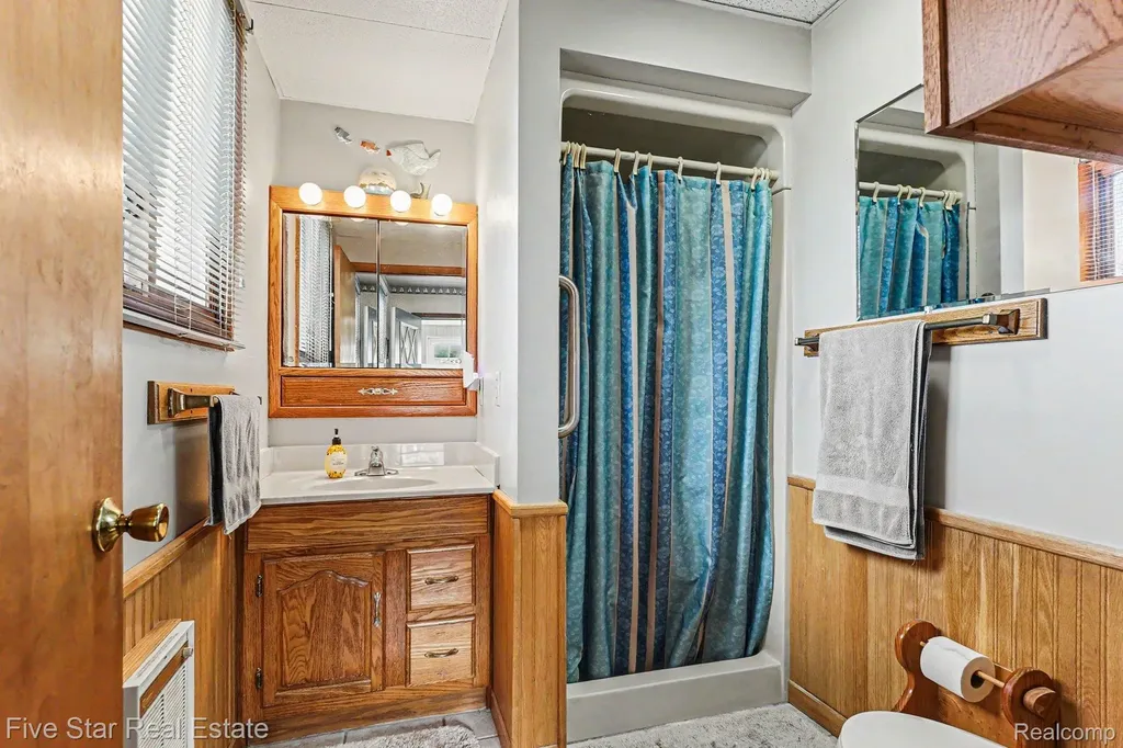 6230 Cedar Drive Caledonia Township MI 49747