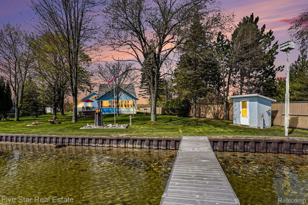 6230 Cedar Drive Caledonia Township MI 49747