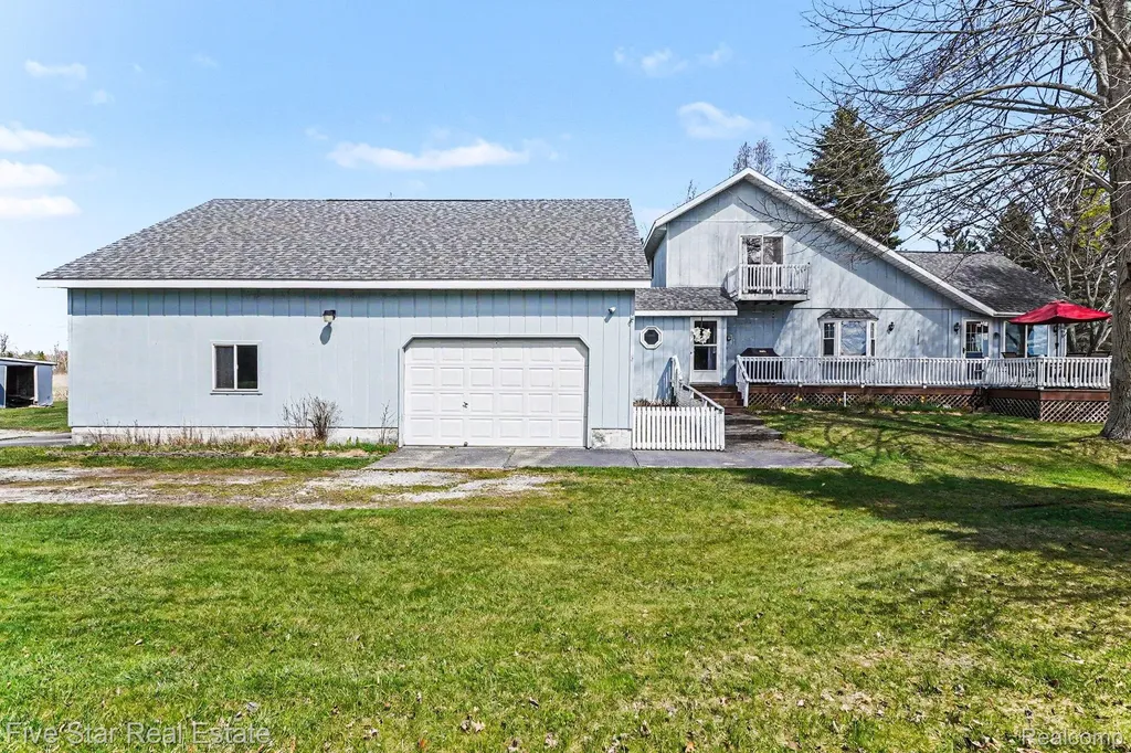 6230 Cedar Drive Caledonia Township MI 49747