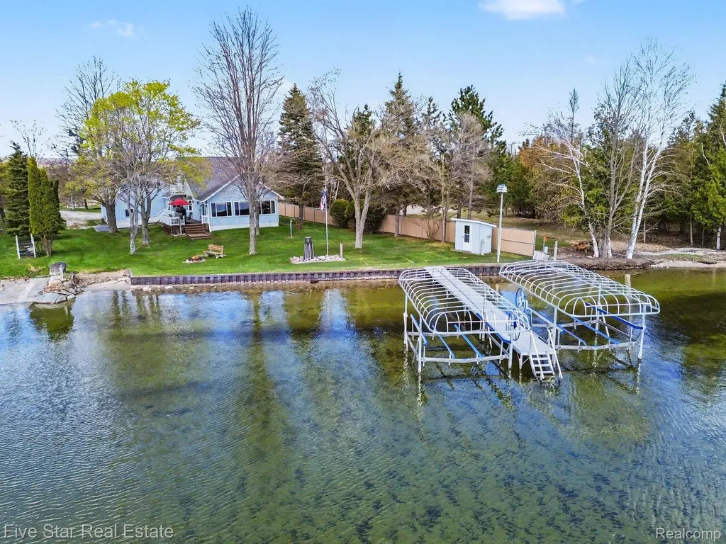6230 Cedar Drive Caledonia Township MI 49747