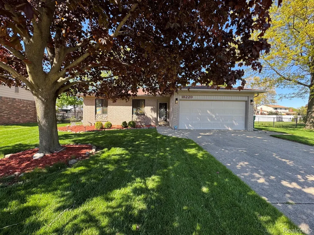 18229 Ash Creek Drive Macomb Township MI 48044