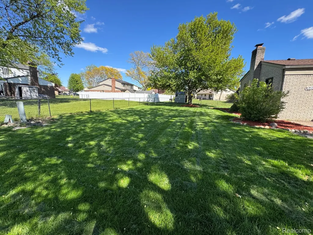 18229 Ash Creek Drive Macomb Township MI 48044