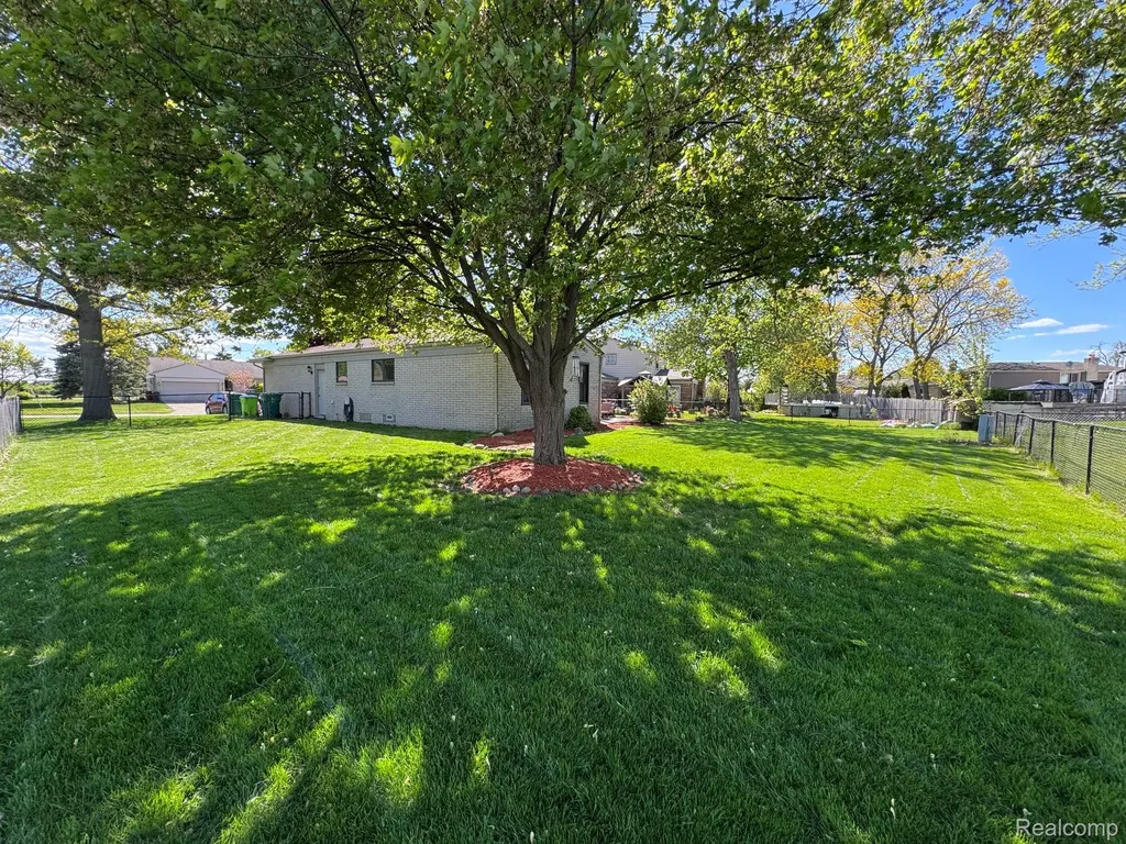 18229 Ash Creek Drive Macomb Township MI 48044
