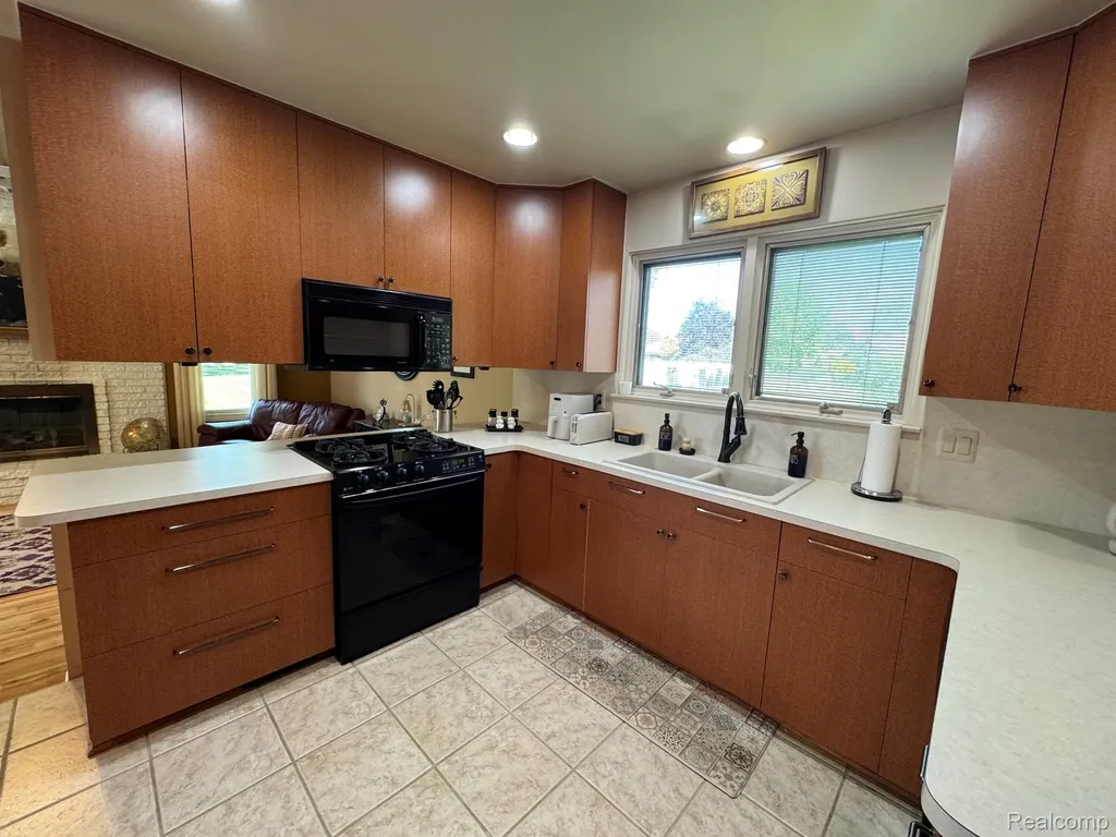 18229 Ash Creek Drive Macomb Township MI 48044