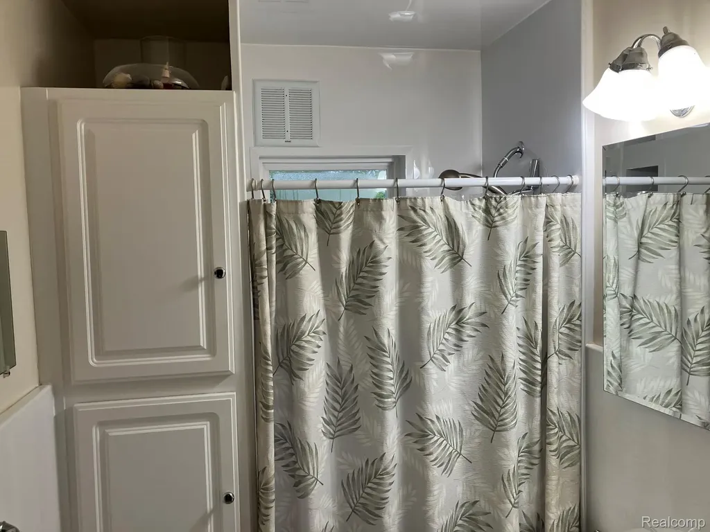 5893 Cribbins Road Kenockee Township MI 48006