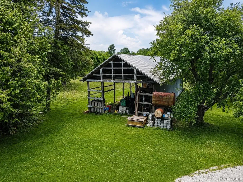 5893 Cribbins Road Kenockee Township MI 48006