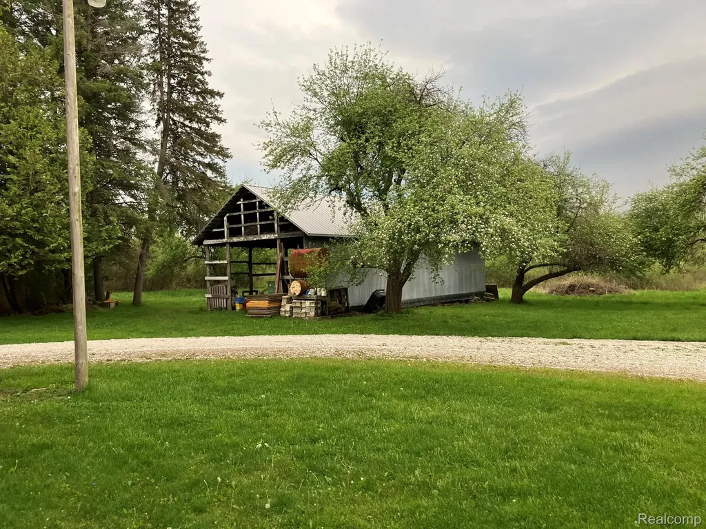 5893 Cribbins Road Kenockee Township MI 48006