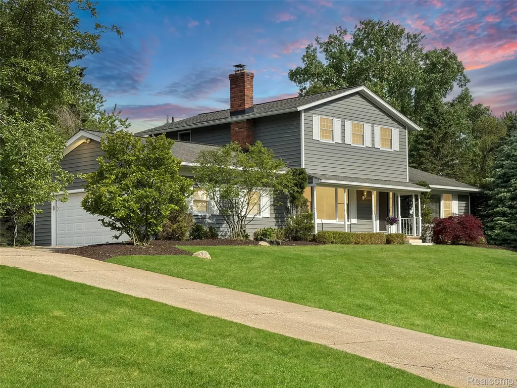 5330 Aintree Road Oakland Charter Township MI 48306
