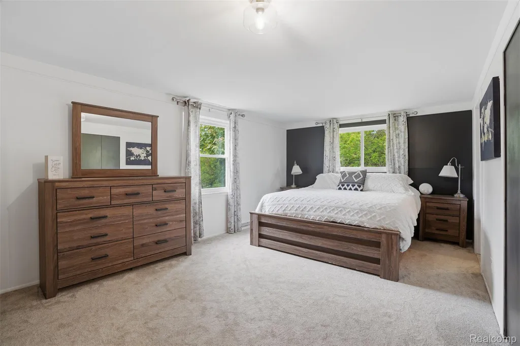 47129 Dunsany Road Northville City MI 48167