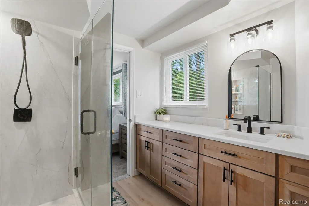 47129 Dunsany Road Northville City MI 48167