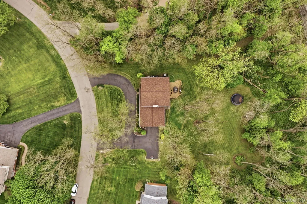 47129 Dunsany Road Northville City MI 48167