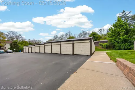 875 S Pontiac Trail Walled Lake City MI 48390