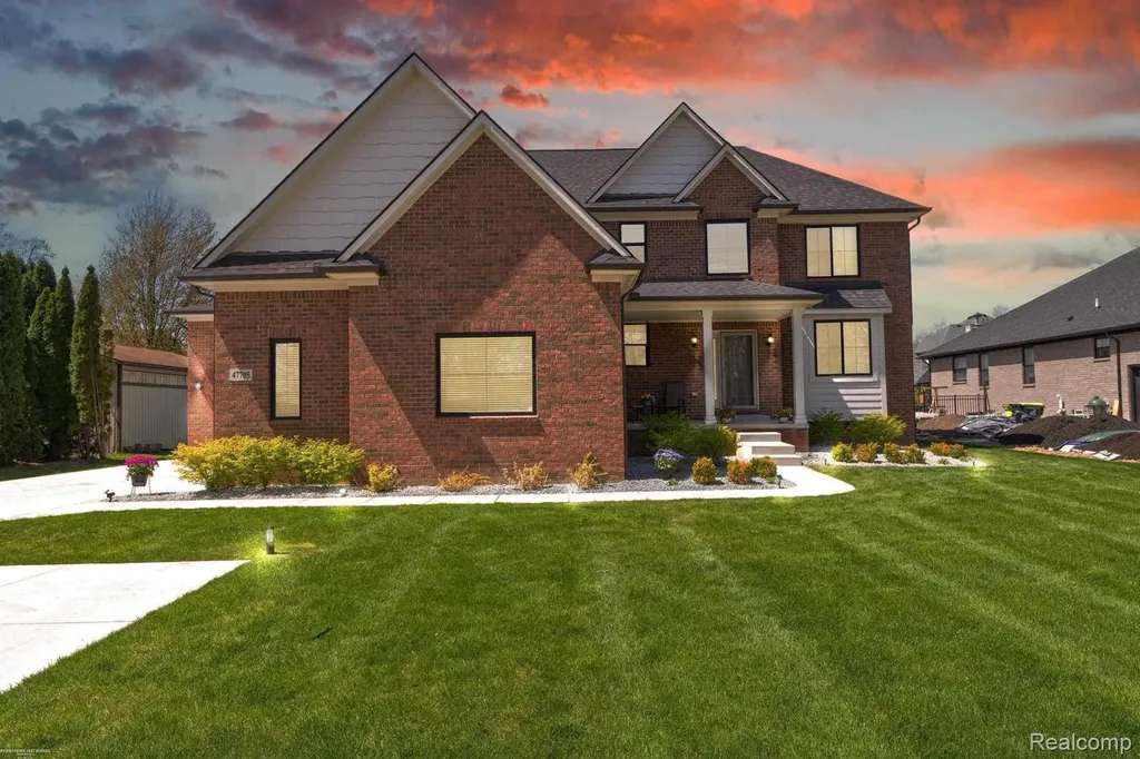47705 Card Road Macomb Township MI 48044