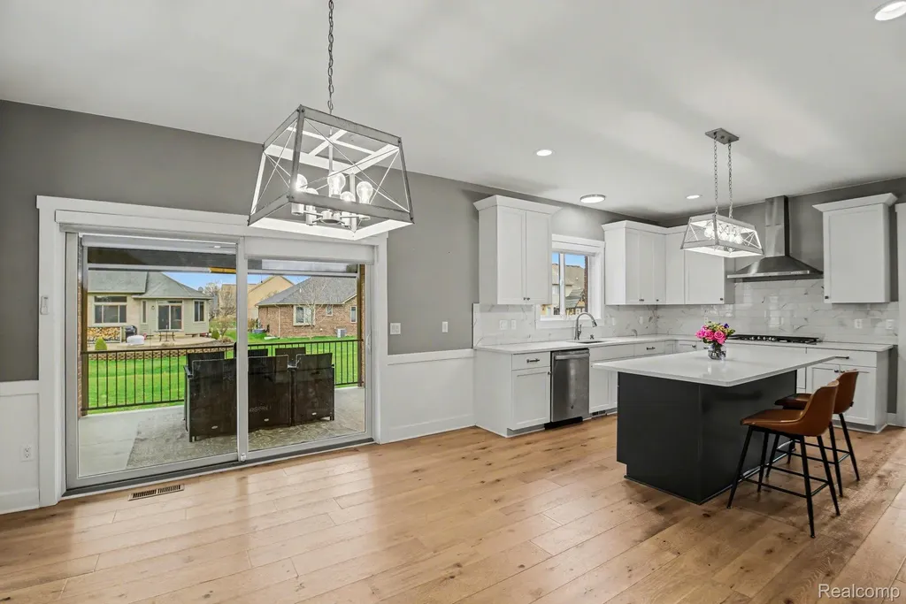 47705 Card Road Macomb Township MI 48044