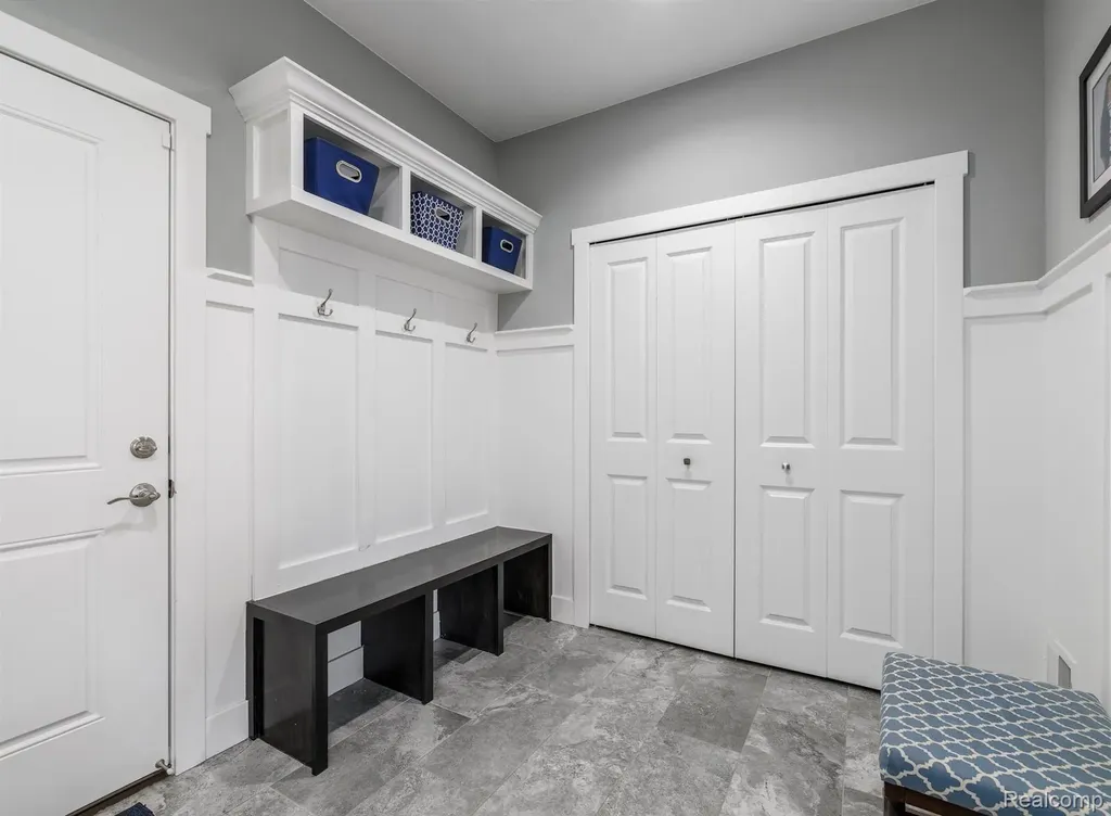 47705 Card Road Macomb Township MI 48044