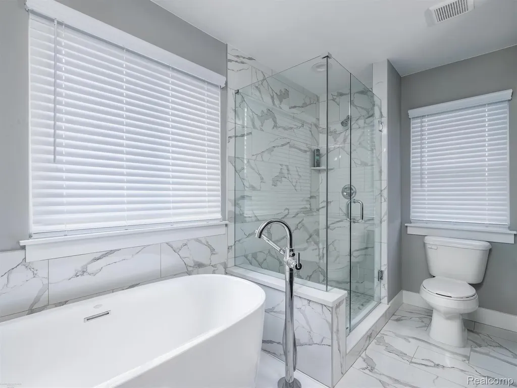 47705 Card Road Macomb Township MI 48044