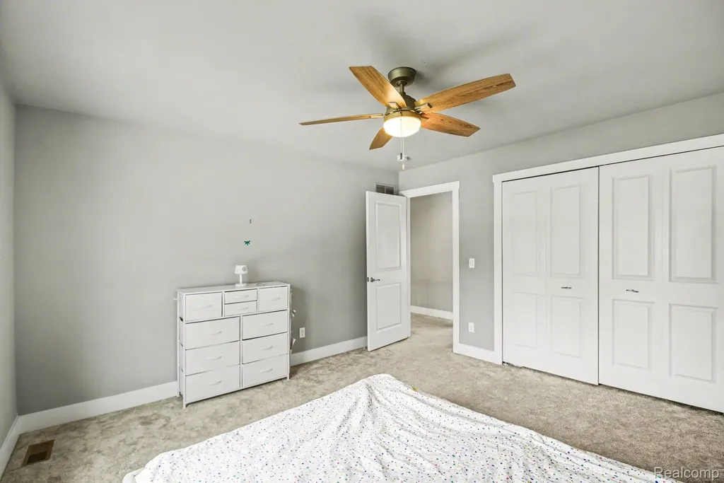 47705 Card Road Macomb Township MI 48044