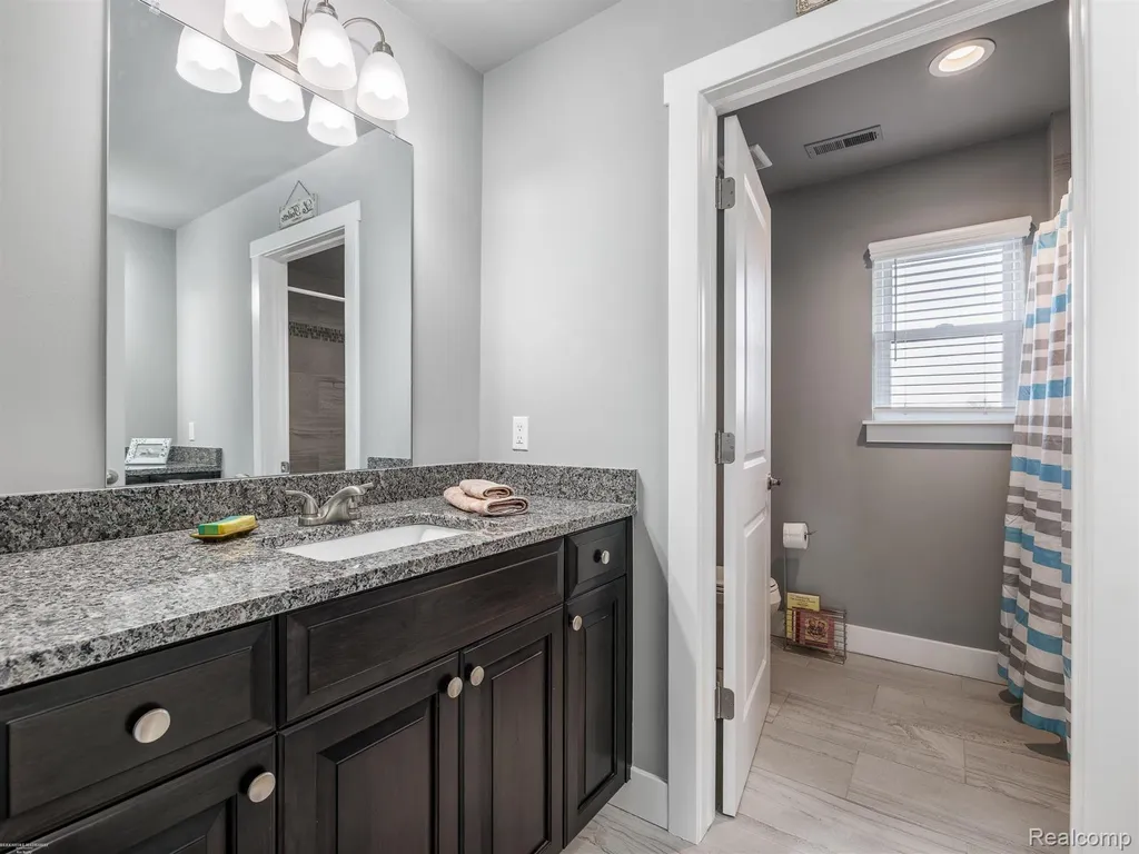 47705 Card Road Macomb Township MI 48044