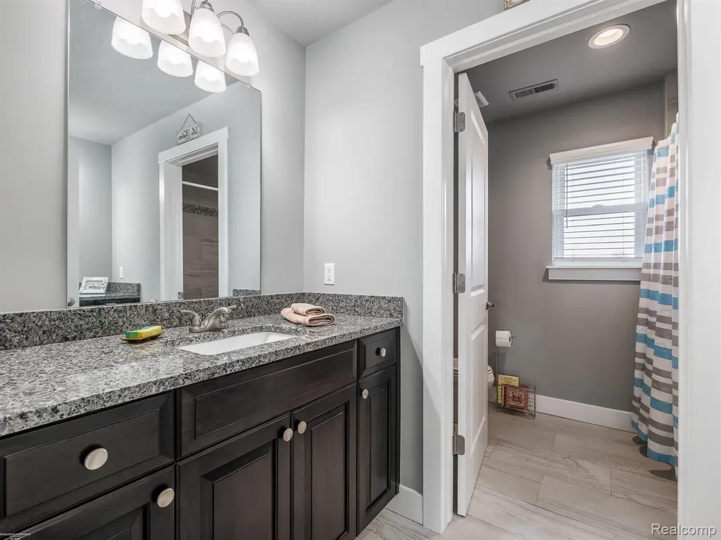 47705 Card Road Macomb Township MI 48044