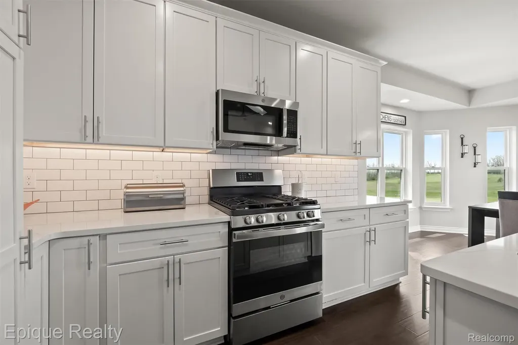 171 E Market Street Oxford Charter Township MI 48371