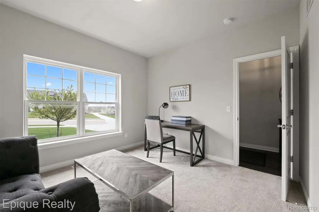 171 E Market Street Oxford Charter Township MI 48371