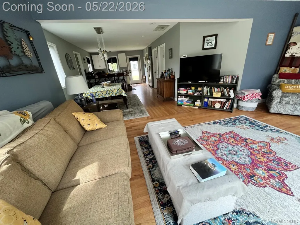 5036 Woodland Lane East China Township MI 48054