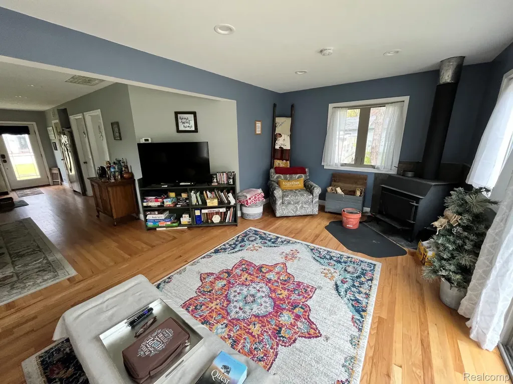 5036 Woodland Lane East China Township MI 48054