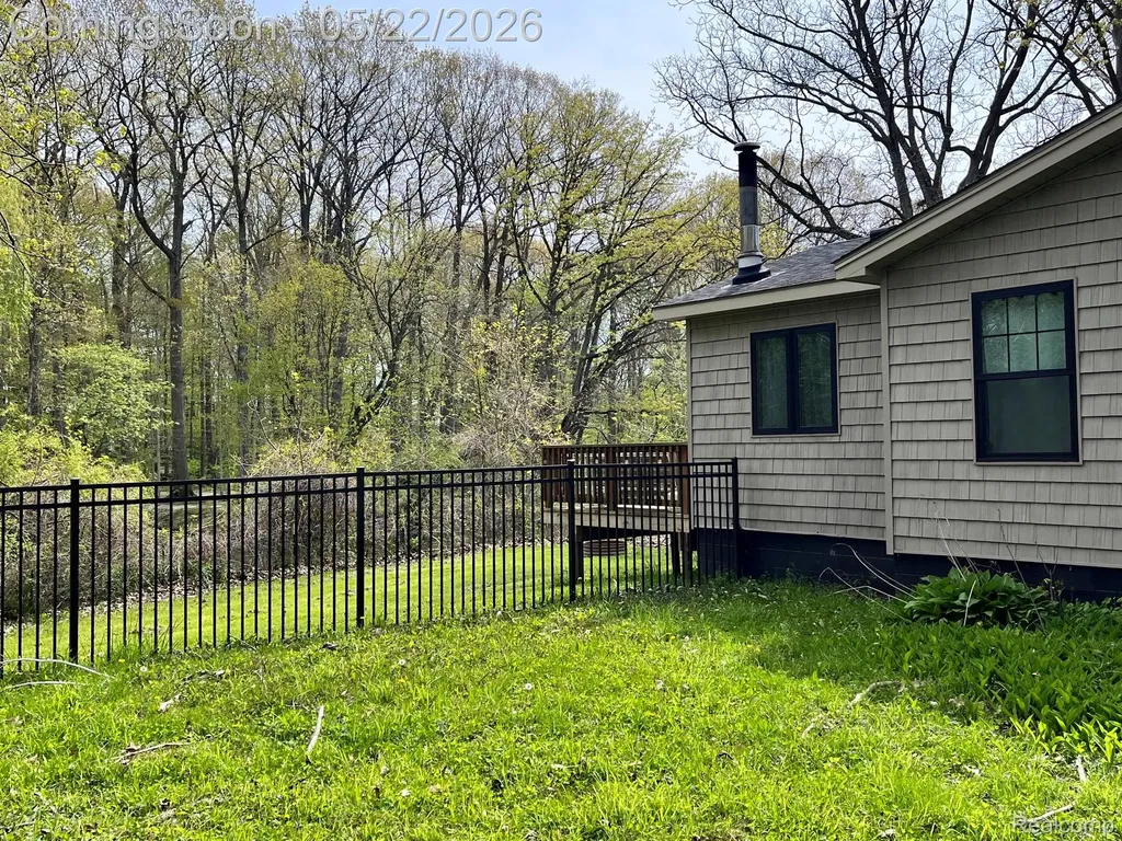 5036 Woodland Lane East China Township MI 48054