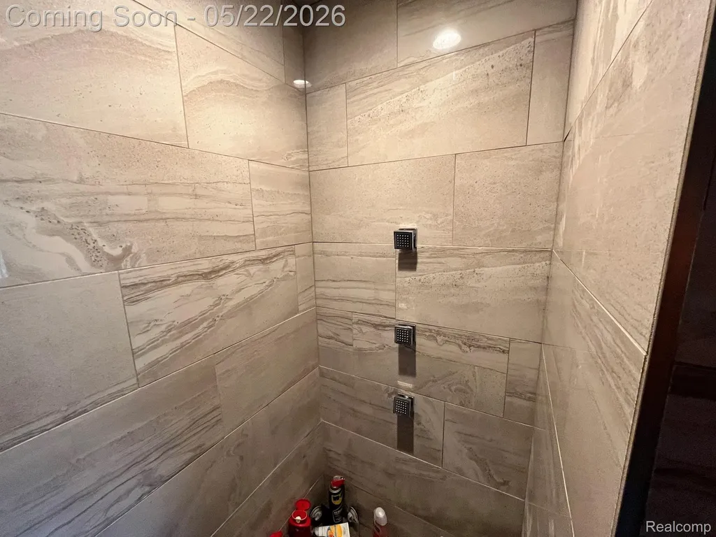 5036 Woodland Lane East China Township MI 48054
