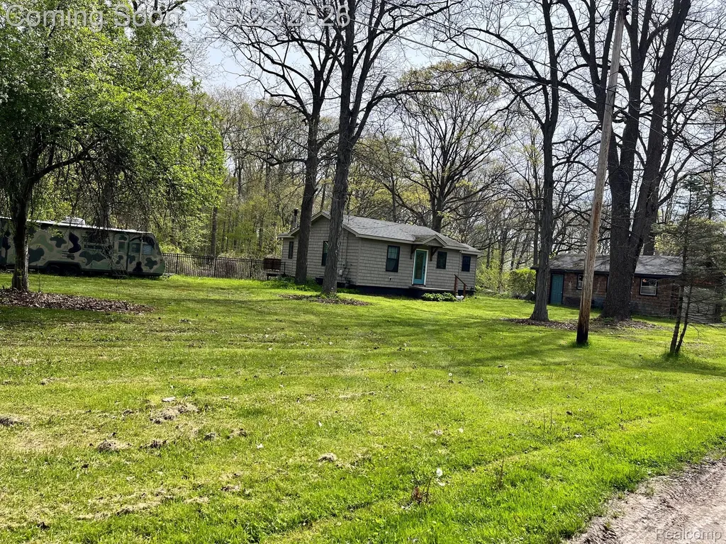 5036 Woodland Lane East China Township MI 48054