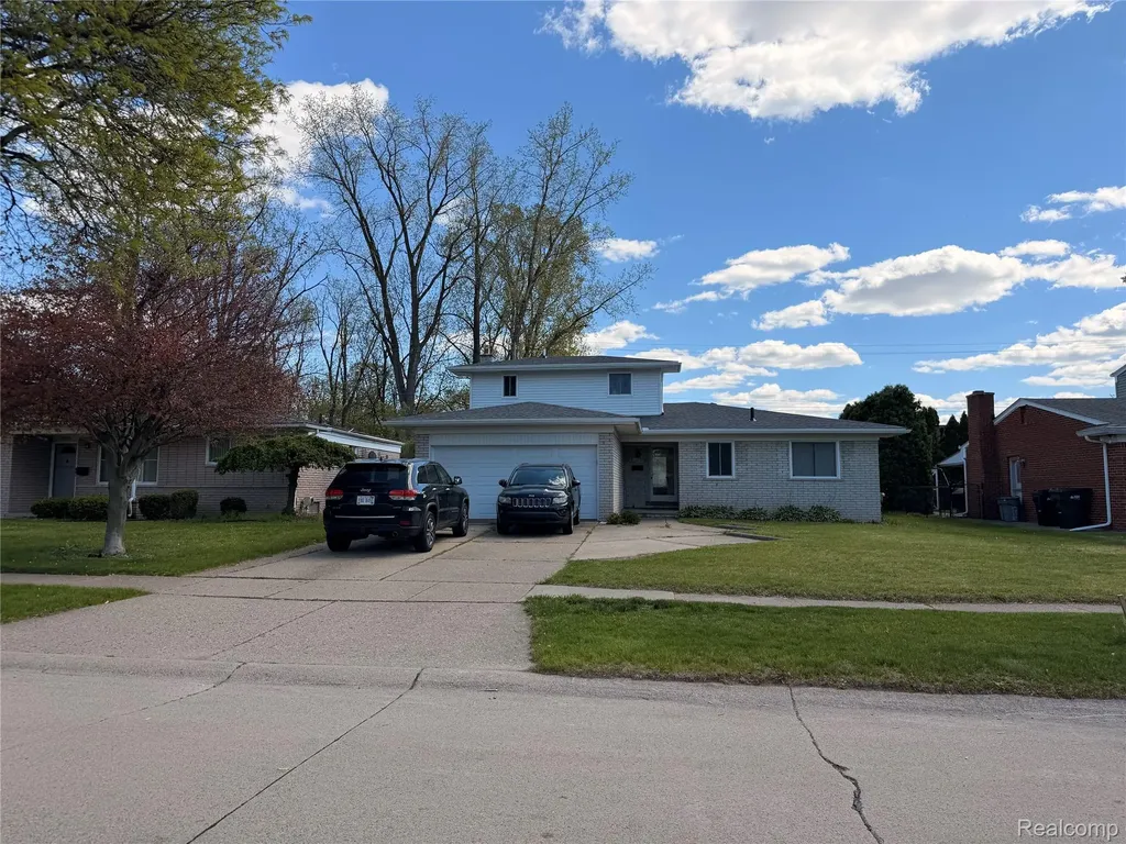 12224 El Camino Dr El Camino Drive Sterling Heights City MI 48312