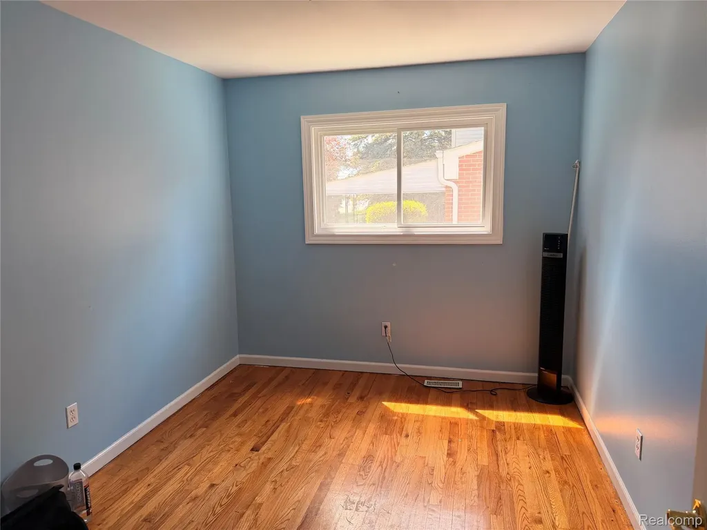 12224 El Camino Dr El Camino Drive Sterling Heights City MI 48312