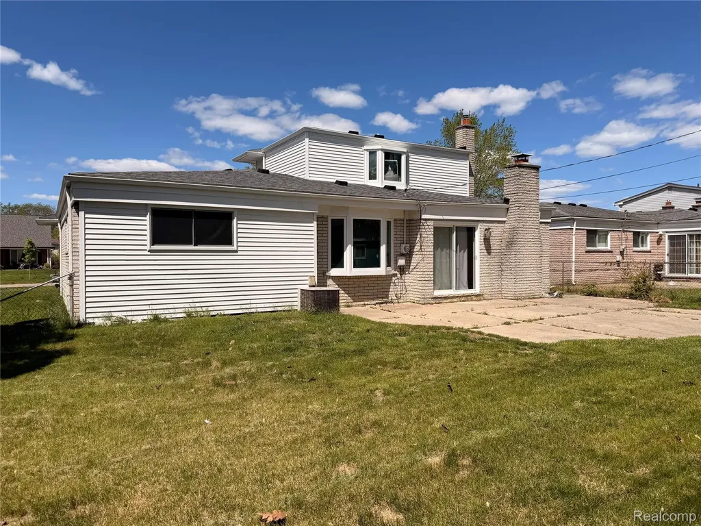 12224 El Camino Dr El Camino Drive Sterling Heights City MI 48312