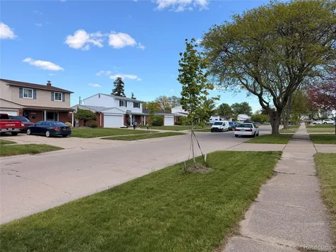 12224 El Camino Dr El Camino Drive Sterling Heights City MI 48312