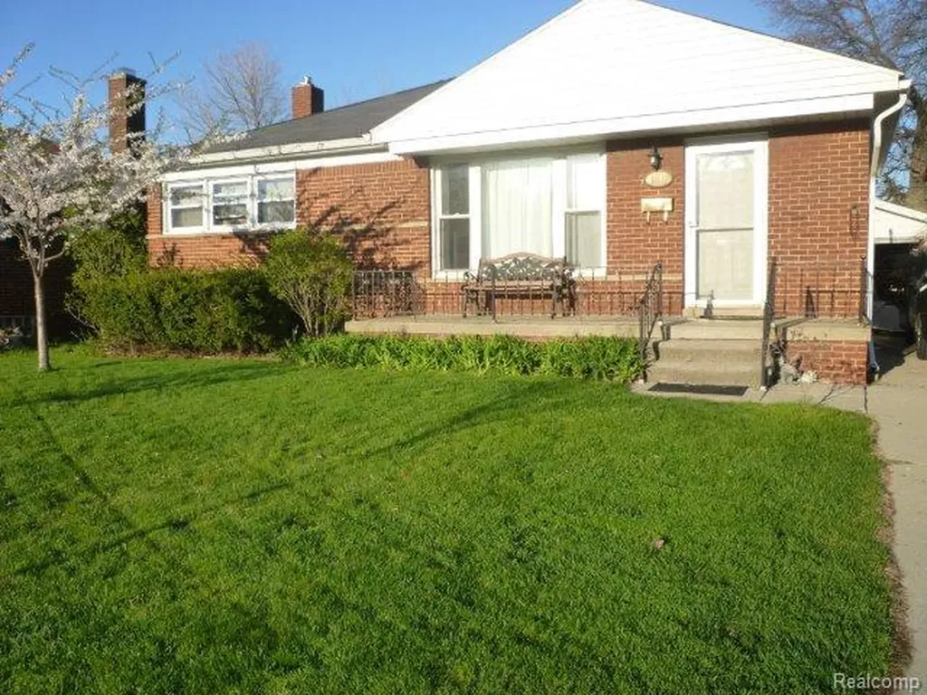 28448 Brush Street Madison Heights City MI 48071
