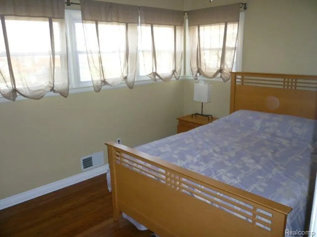 28448 Brush Street Madison Heights City MI 48071