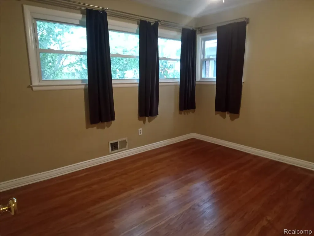 28448 Brush Street Madison Heights City MI 48071