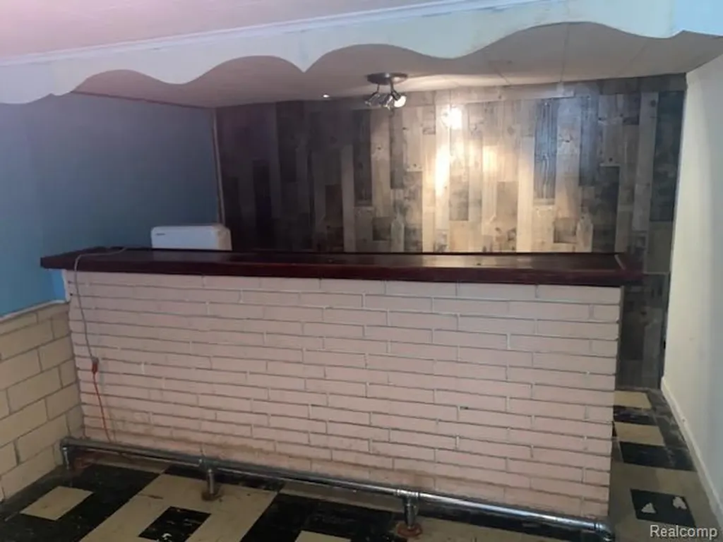 28448 Brush Street Madison Heights City MI 48071