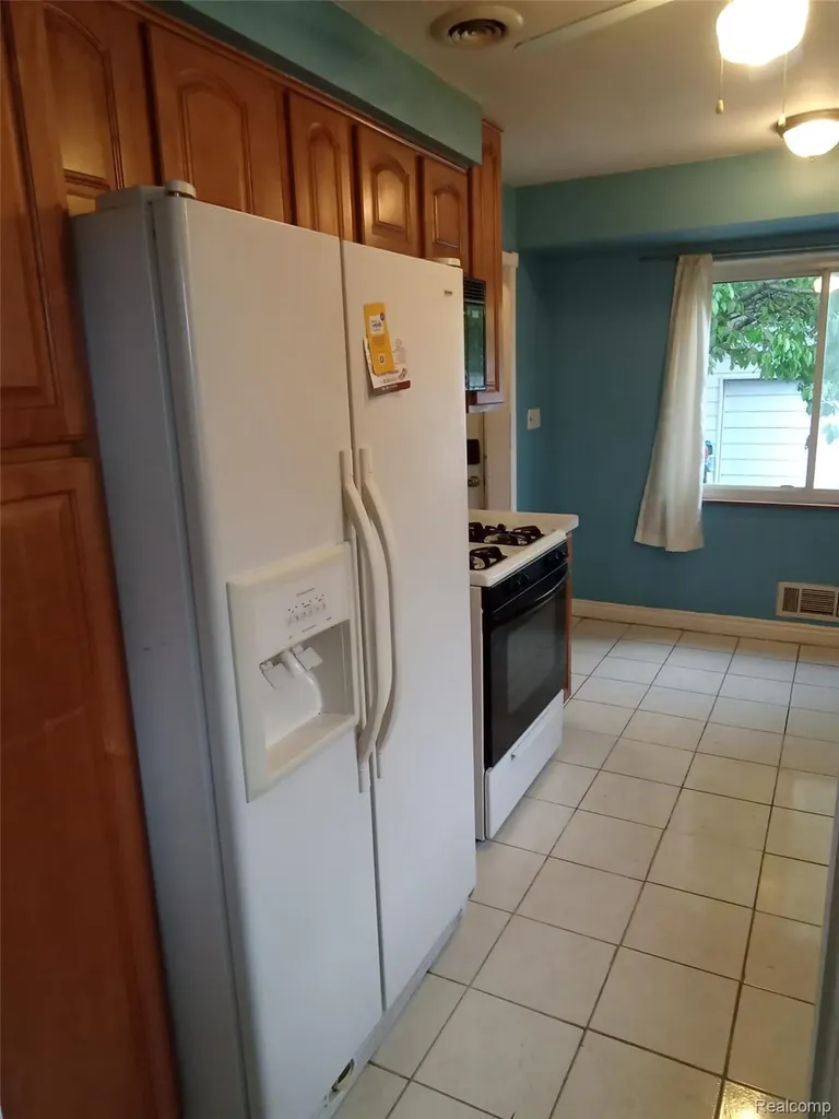 28448 Brush Street Madison Heights City MI 48071