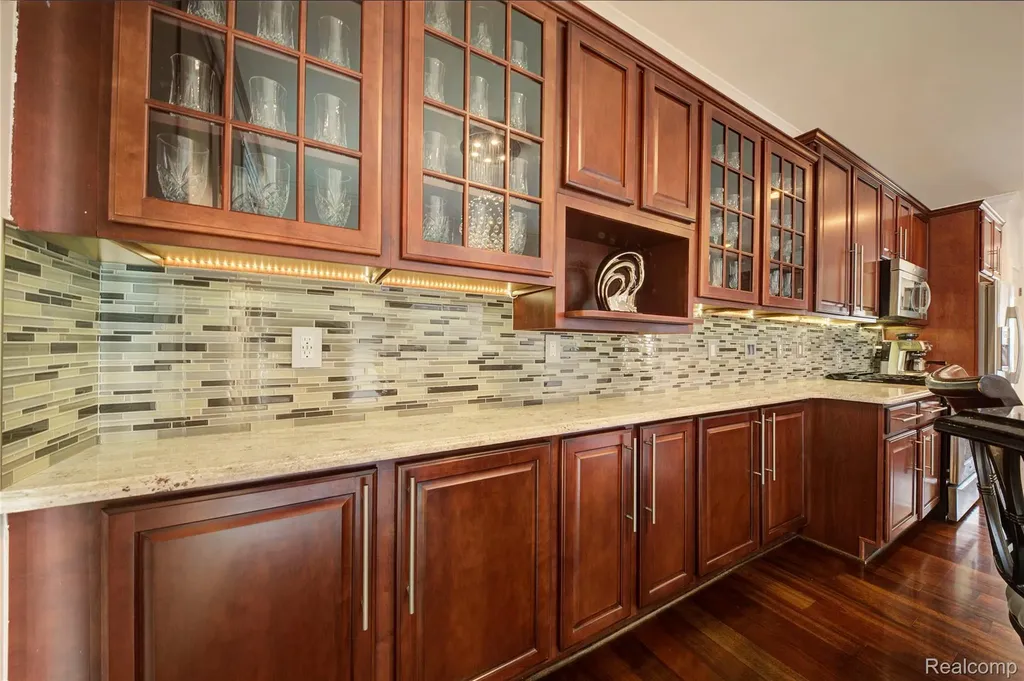 50411 Lansdowne Road Canton Charter Township MI 48188