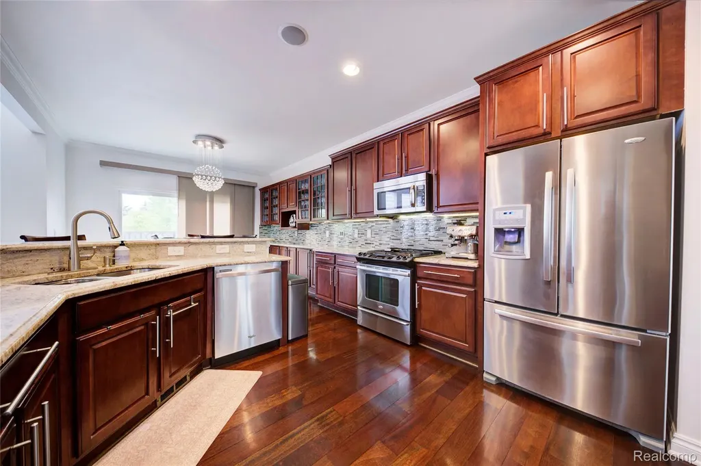 50411 Lansdowne Road Canton Charter Township MI 48188