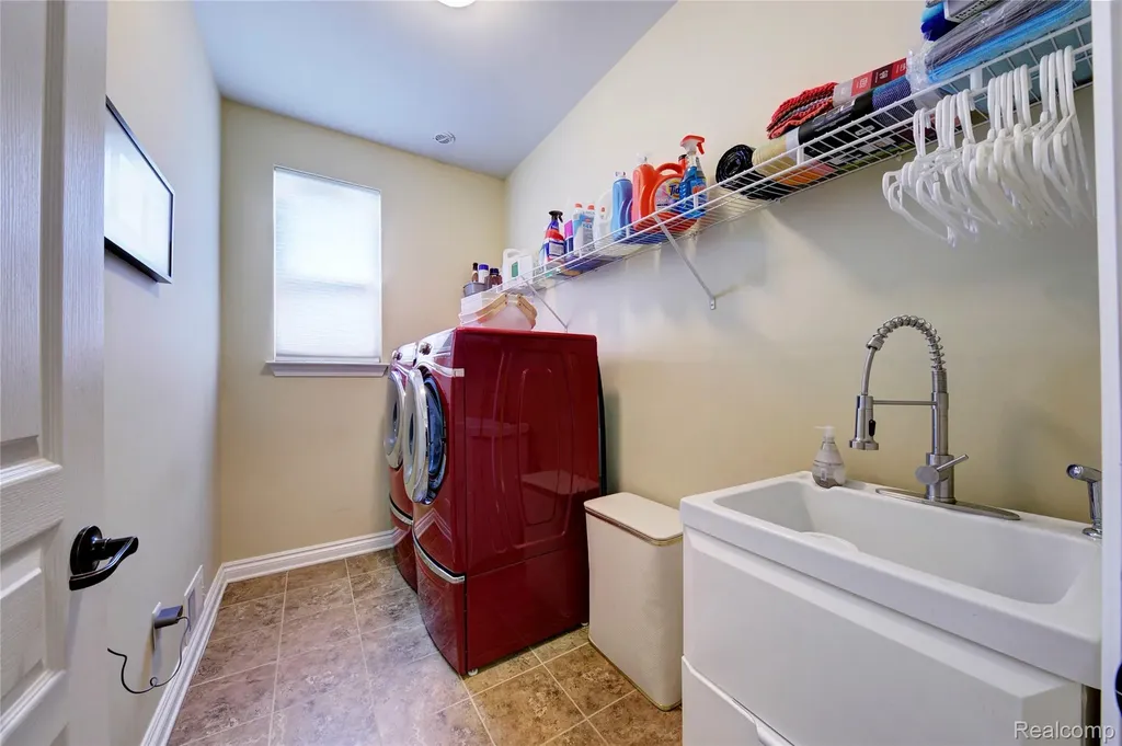 50411 Lansdowne Road Canton Charter Township MI 48188