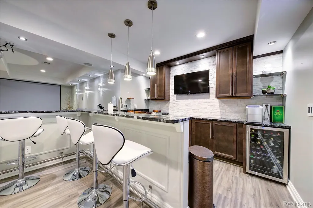 50411 Lansdowne Road Canton Charter Township MI 48188