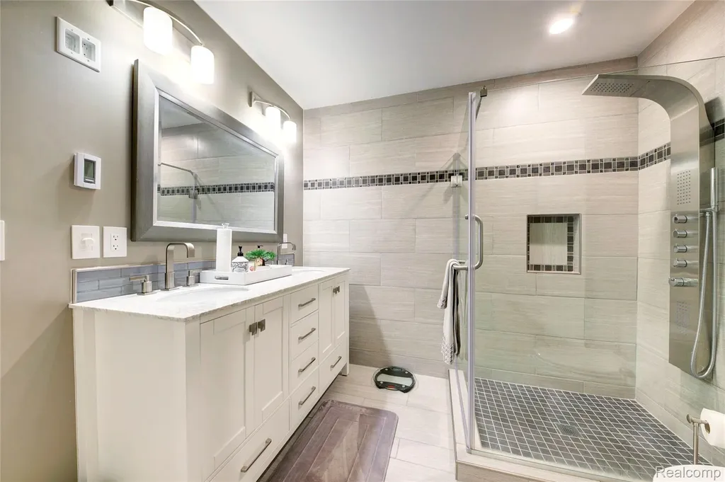 50411 Lansdowne Road Canton Charter Township MI 48188