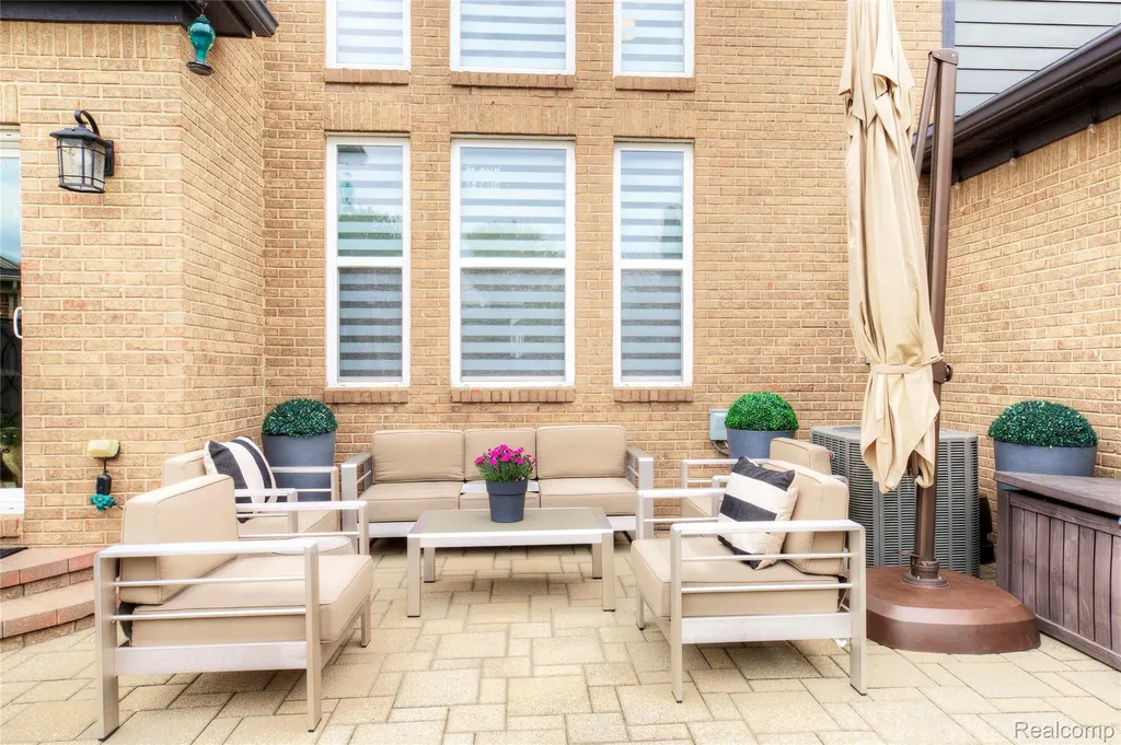 50411 Lansdowne Road Canton Charter Township MI 48188