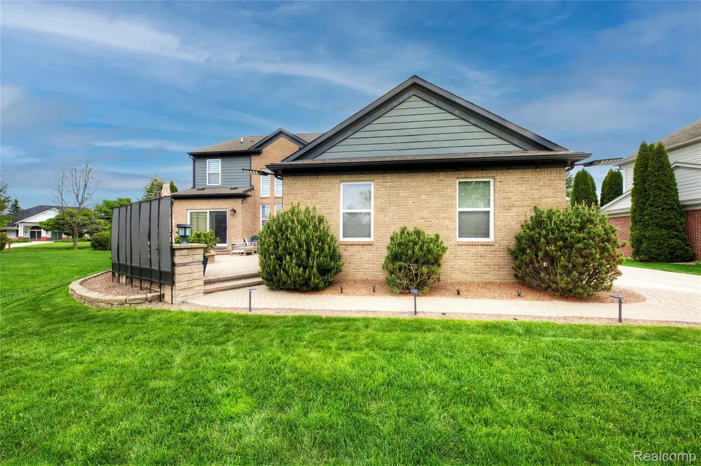 50411 Lansdowne Road Canton Charter Township MI 48188
