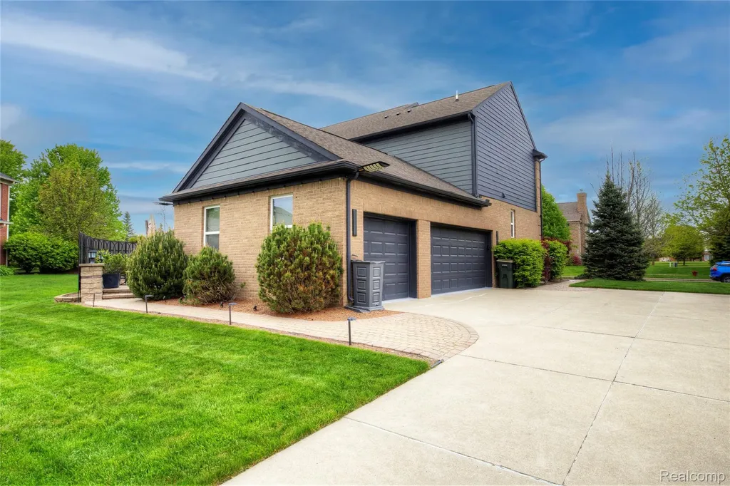 50411 Lansdowne Road Canton Charter Township MI 48188