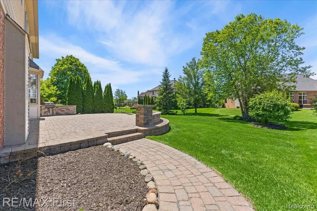 48241 Century Drive Macomb Township MI 48044