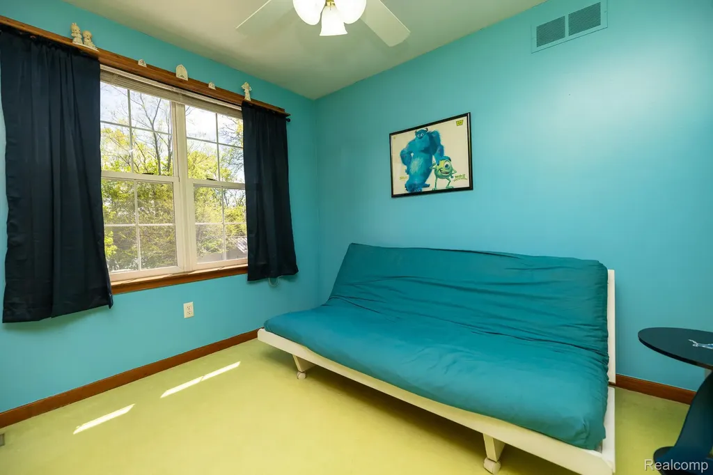 9470 Mandon Road White Lake Charter Township MI 48386